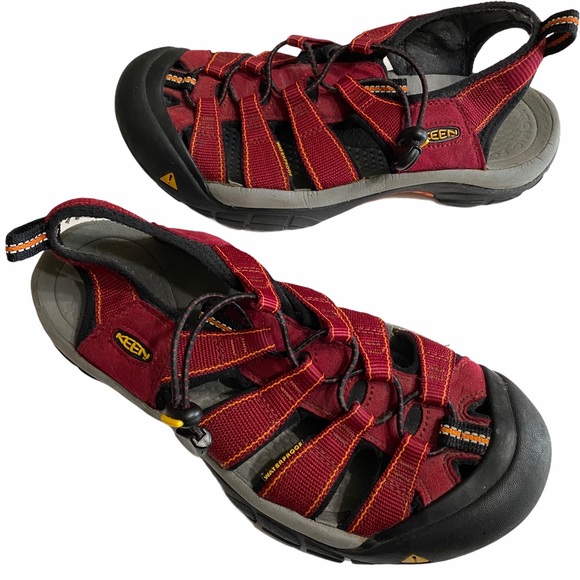 womens red sandals size 9